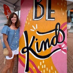 Meet your Posher, Julie